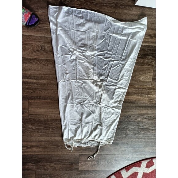 Lorraine Full Slip  Gown Size Large Off White Lace Trim Nylon 45" long  Slit USA - Picture 13 of 16